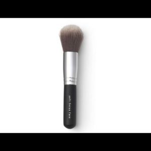 BareMinerals Soft focus face brush
